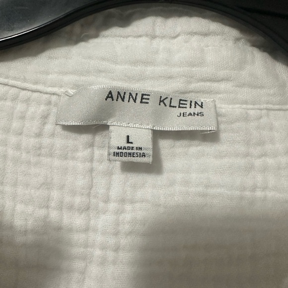Anne Klein White Cuffed Sleeve Button Down Shirt - Picture 5 of 7